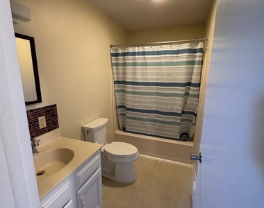 110 New Texas Terrace - Photo Thumbnail 3