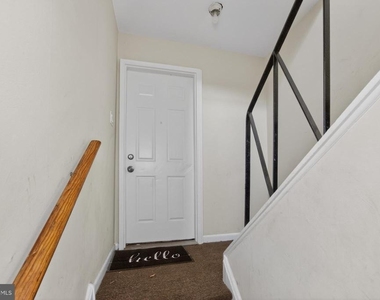 202 Green Street - Photo Thumbnail 3
