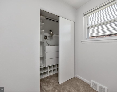 202 Green Street - Photo Thumbnail 13