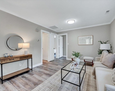 150 Carmichael Court - Photo Thumbnail 7