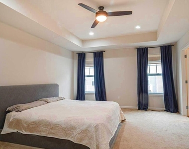 413 N Orchard Street - Photo Thumbnail 12