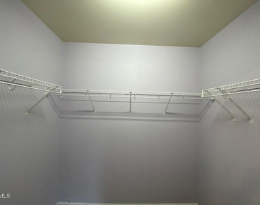 2739 Wyntercrest Lane - Photo Thumbnail 13