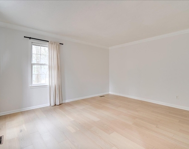 2437 Tilghman Circle - Photo Thumbnail 13