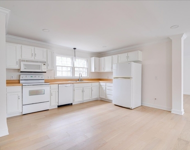 2437 Tilghman Circle - Photo Thumbnail 5