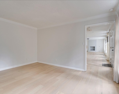 2437 Tilghman Circle - Photo Thumbnail 12