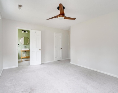 2437 Tilghman Circle - Photo Thumbnail 18