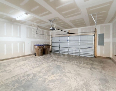609 Callan View Avenue - Photo Thumbnail 20