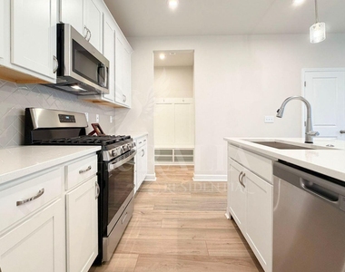 609 Callan View Avenue - Photo Thumbnail 10