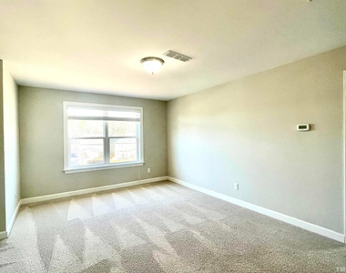 8008 Gilano Drive - Photo Thumbnail 20