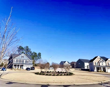 8008 Gilano Drive - Photo Thumbnail 38