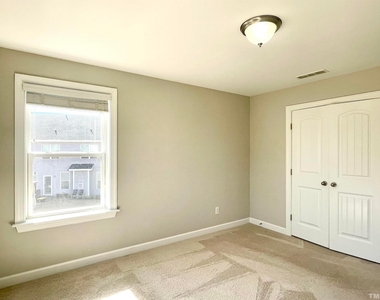 8008 Gilano Drive - Photo Thumbnail 34