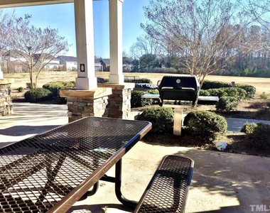 8008 Gilano Drive - Photo Thumbnail 41