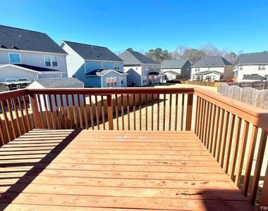 8008 Gilano Drive - Photo Thumbnail 19