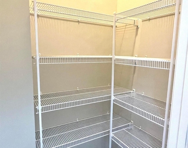8008 Gilano Drive - Photo Thumbnail 16