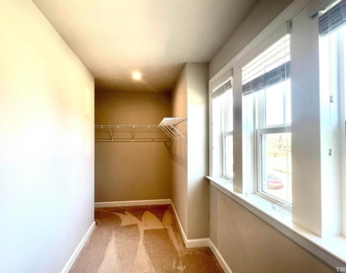 8008 Gilano Drive - Photo Thumbnail 28