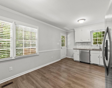 3921 Bamburgh Lane - Photo Thumbnail 6