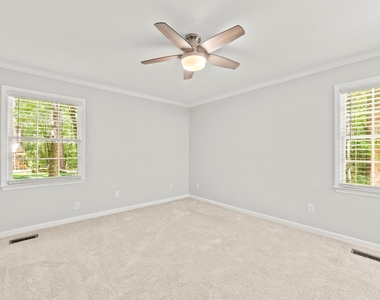 3921 Bamburgh Lane - Photo Thumbnail 17