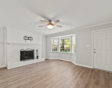 3921 Bamburgh Lane - Photo Thumbnail 5