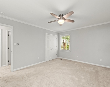 3921 Bamburgh Lane - Photo Thumbnail 18