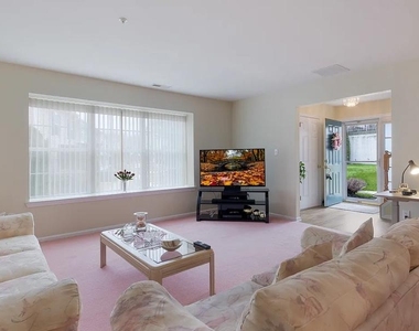 1508 Carol Court - Photo Thumbnail 4