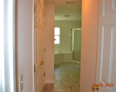 4506 Mistiflower Drive - Photo Thumbnail 15