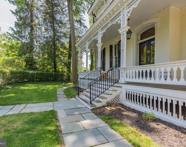10 Bayard Lane - Photo Thumbnail 14