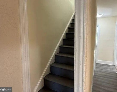 510 N Hermitage Avenue - Photo Thumbnail 3