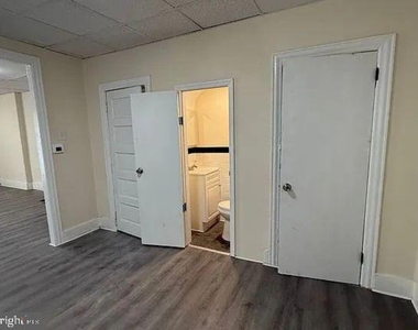 510 N Hermitage Avenue - Photo Thumbnail 16
