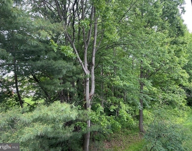65 Cheverny Court - Photo Thumbnail 10