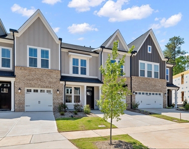 1205 Bell Heather Road - Photo Thumbnail 3