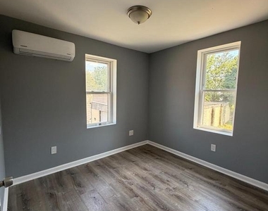 44 Capitol Street - Photo Thumbnail 5