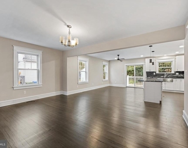 19 Conwell Avenue - Photo Thumbnail 11