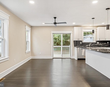 19 Conwell Avenue - Photo Thumbnail 12