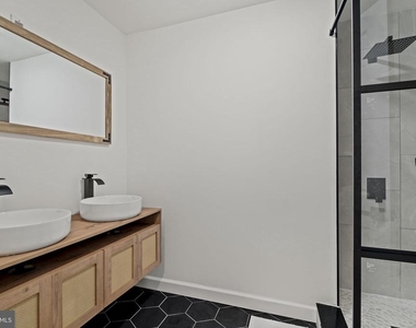901 Russo Drive - Photo Thumbnail 21
