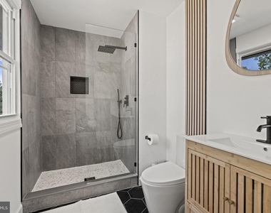 901 Russo Drive - Photo Thumbnail 18