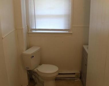 131 Ray Street - Photo Thumbnail 14