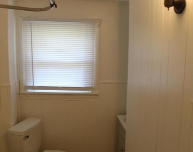 131 Ray Street - Photo Thumbnail 13