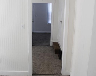 131 Ray Street - Photo Thumbnail 8