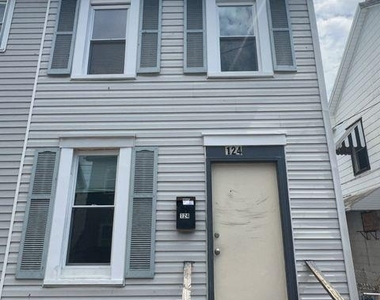 124 Ray Street - Photo Thumbnail 1