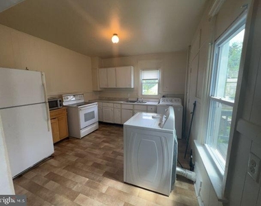 124 Ray Street - Photo Thumbnail 4
