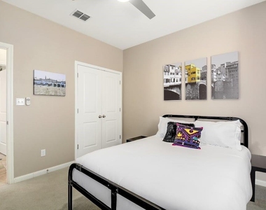 1332 Central Park Ct - Photo Thumbnail 19