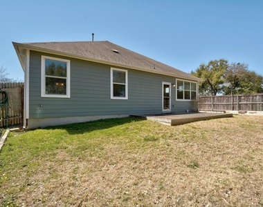 1332 Central Park Ct - Photo Thumbnail 23