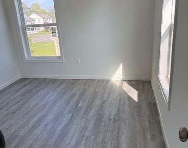 3809 Main Street - Photo Thumbnail 7