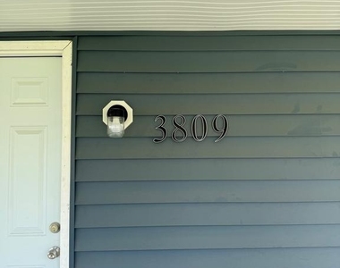3809 Main Street - Photo Thumbnail 4