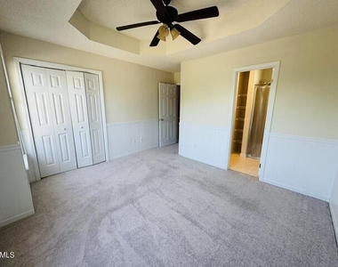 2027 Turtle Point Drive - Photo Thumbnail 12