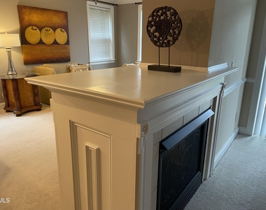 10411 Rosegate Court - Photo Thumbnail 8