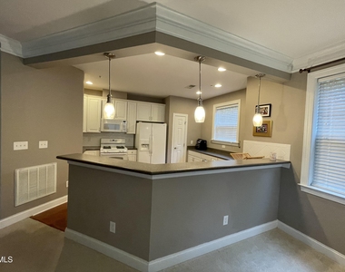10411 Rosegate Court - Photo Thumbnail 10