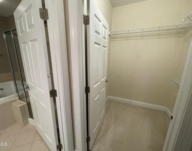 10411 Rosegate Court - Photo Thumbnail 30