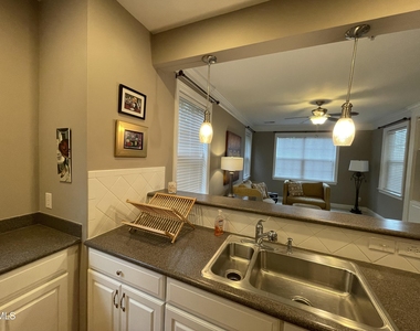 10411 Rosegate Court - Photo Thumbnail 14
