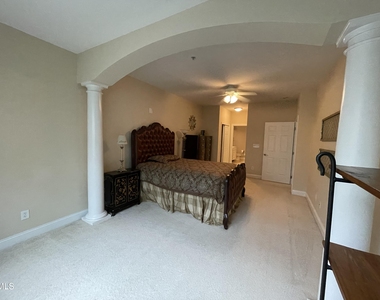 10411 Rosegate Court - Photo Thumbnail 24
